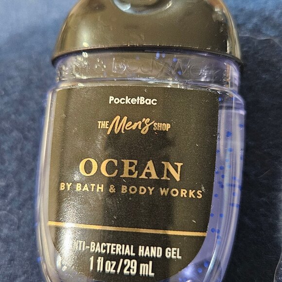 Ocean Aroma Bed and Bath Combo for a Man - Picture 4 of 9